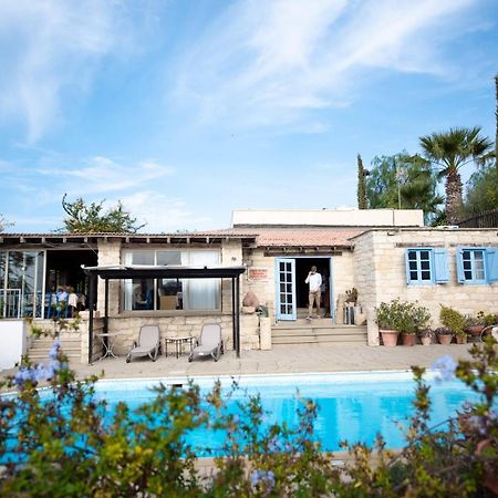 The Carob Tree Villa - Rustic Luxury Home With Access To Pool And Restaurant Ларнака Екстер'єр фото