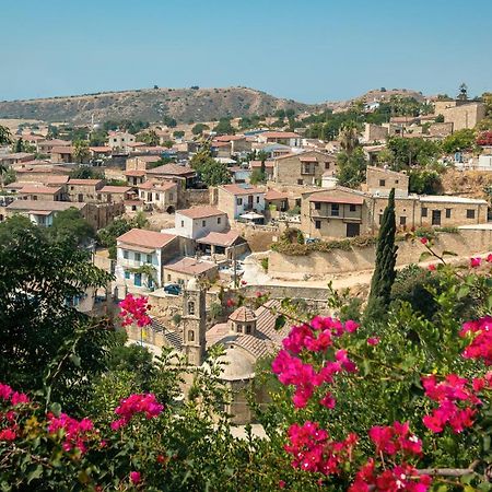 The Carob Tree Villa - Rustic Luxury Home With Access To Pool And Restaurant Ларнака Екстер'єр фото