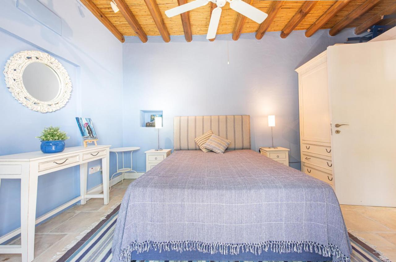 The Carob Tree Villa - Rustic Luxury Home With Access To Pool And Restaurant Ларнака Екстер'єр фото