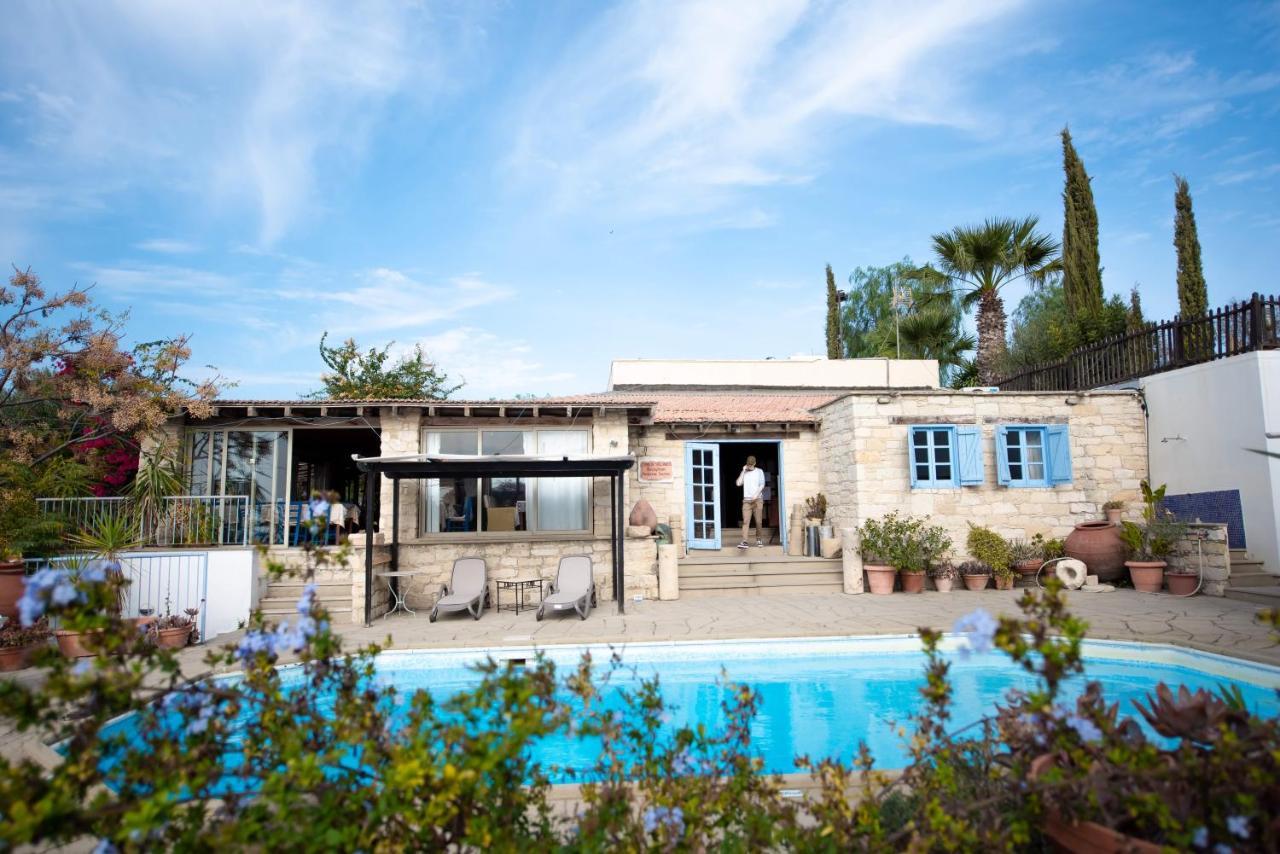 The Carob Tree Villa - Rustic Luxury Home With Access To Pool And Restaurant Ларнака Екстер'єр фото